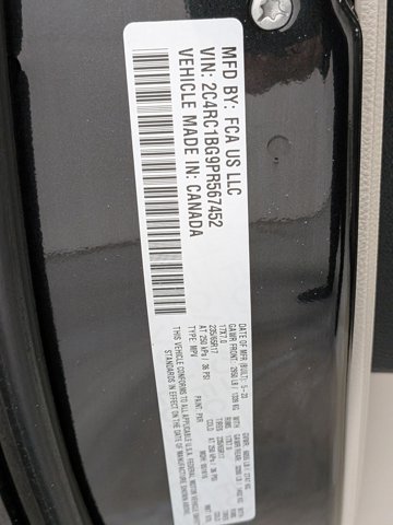 Used 2023 Chrysler Pacifica - photo 33