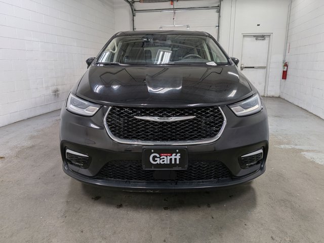 Used 2023 Chrysler Pacifica - photo 9
