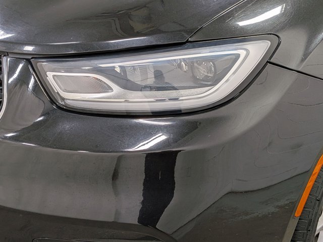 Used 2023 Chrysler Pacifica - photo 10