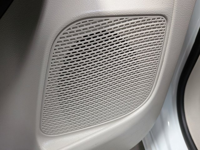 Used 2023 Chrysler Pacifica - photo 13