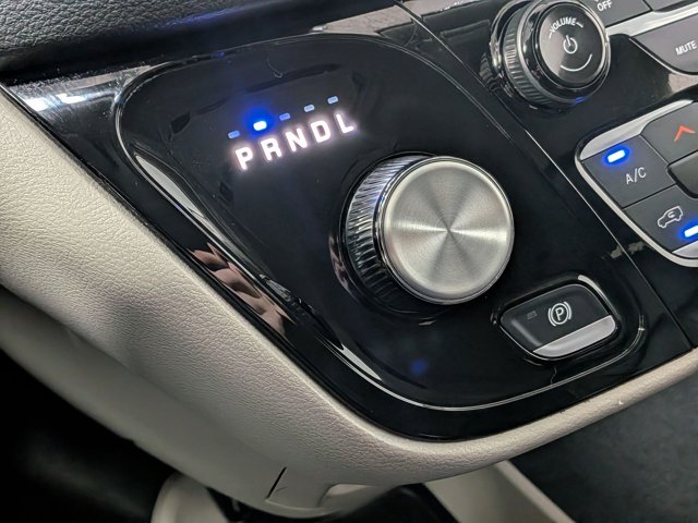 Used 2023 Chrysler Pacifica - photo 23