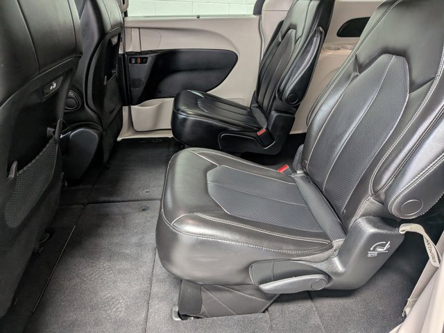 Used 2023 Chrysler Pacifica - photo 25