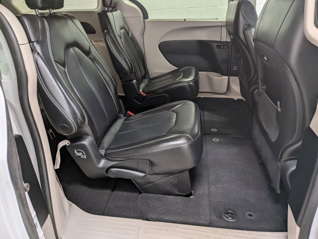 Used 2023 Chrysler Pacifica - photo 28
