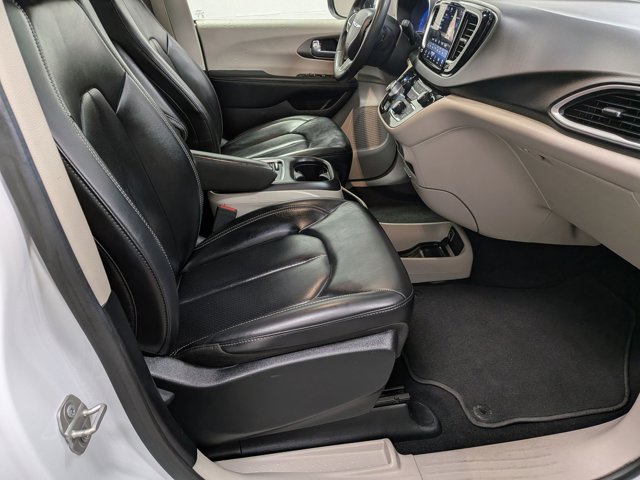 Used 2023 Chrysler Pacifica - photo 29