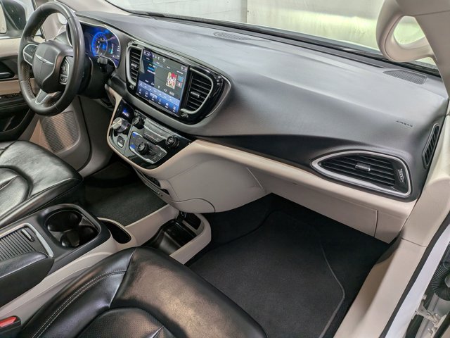 Used 2023 Chrysler Pacifica - photo 30