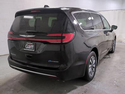 Used 2024 Chrysler Pacifica Select Minivan for sale #RR134614W - photo 2