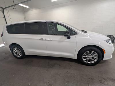 2026 Chrysler Pacifica AWD Minivan for sale #TR219009W - photo 2