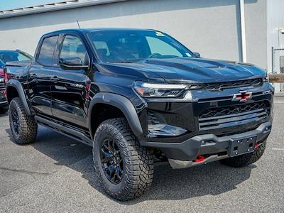 2025 Chevrolet Colorado Crew Cab 4WD Pickup for sale #G58043 - photo 1