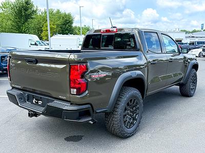 2025 Chevrolet Colorado Crew Cab 4x4 Pickup for sale #G58199 - photo 2