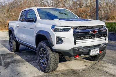 2024 Chevrolet Colorado Crew Cab 4WD, Pickup for sale #G47430 - photo 1