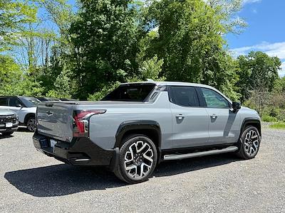 New 2025 Chevrolet Silverado EV RST Crew Cab AWD Pickup for sale #B50938EV - photo 2