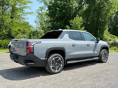 New 2025 Chevrolet Silverado EV LT Crew Cab AWD Pickup for sale #B51350EV - photo 2