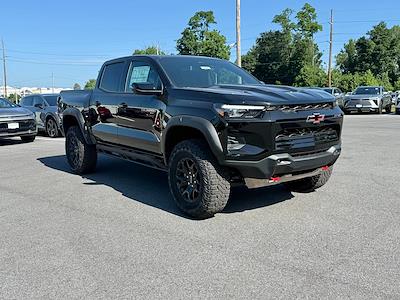 2025 Chevrolet Colorado Crew Cab 4x4 Pickup for sale #B51464 - photo 1