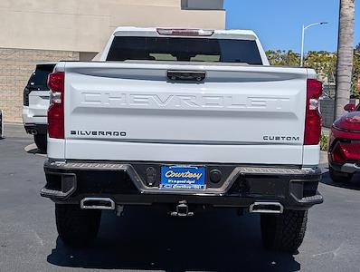 New 2025 Chevrolet Silverado 1500 Custom Crew Cab 4x4 Pickup for sale #250636 - photo 2
