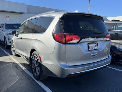 Used 2020 Chrysler Pacifica Limited Minivan for sale #250927B - photo 2