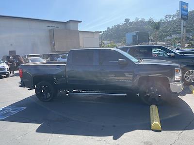 Used 2018 Chevrolet Silverado 1500 - photo 1