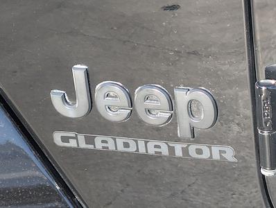 Used 2022 Jeep Gladiator - photo 1