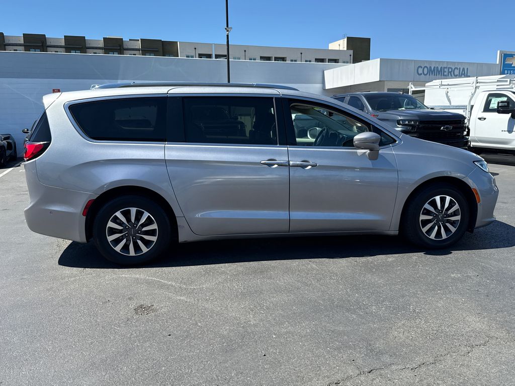 Used 2021 Chrysler Pacifica - photo 13