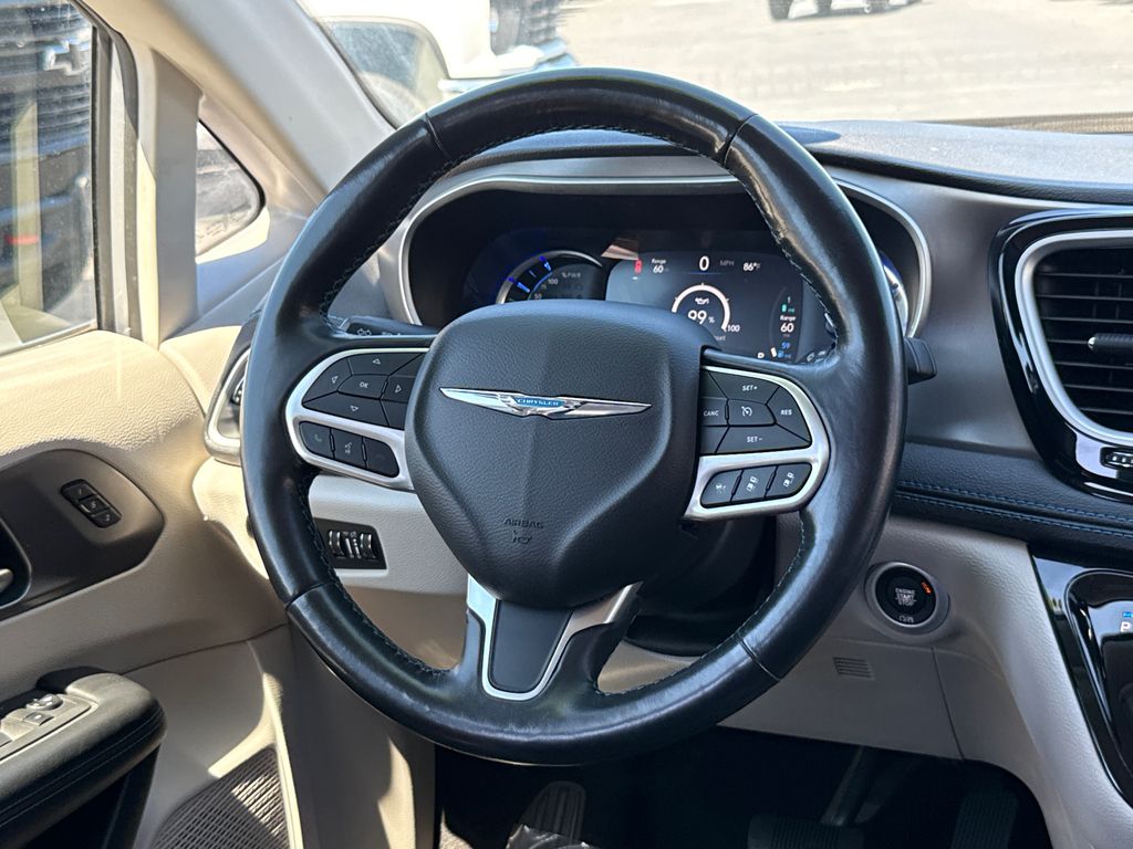 Used 2021 Chrysler Pacifica - photo 22