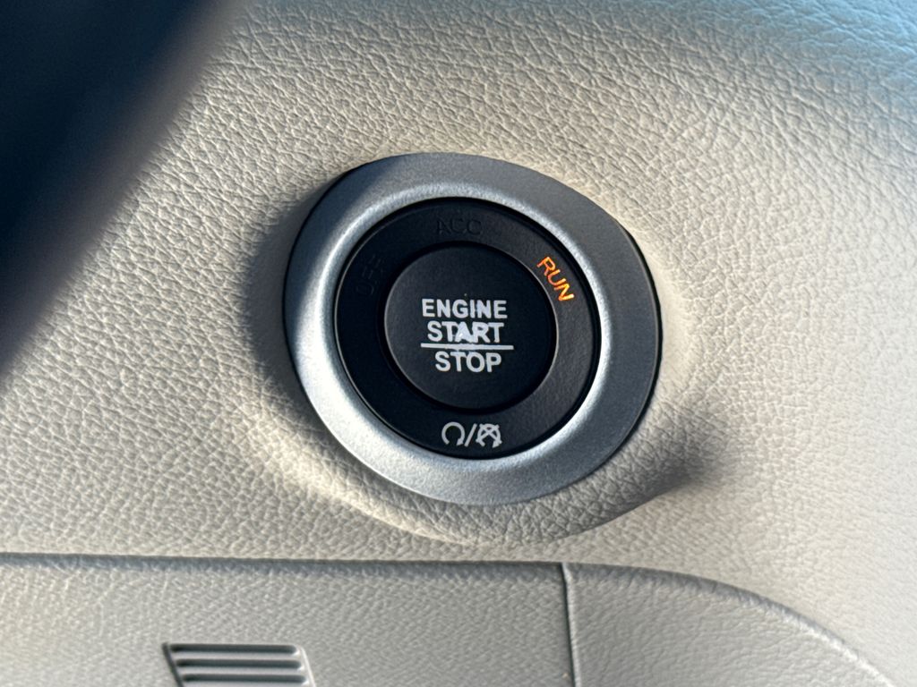 Used 2021 Chrysler Pacifica - photo 29