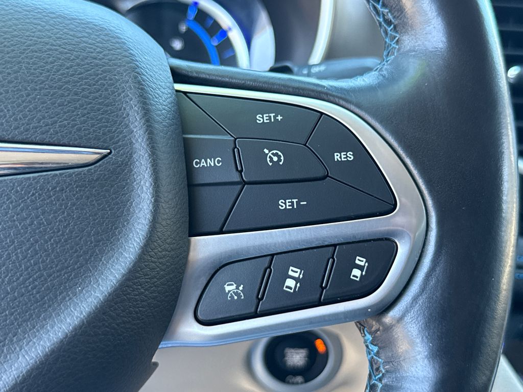 Used 2021 Chrysler Pacifica - photo 32