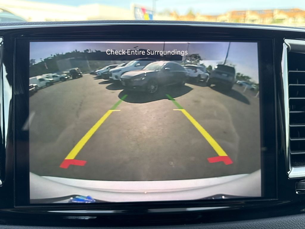 Used 2024 Chrysler Pacifica - photo 33