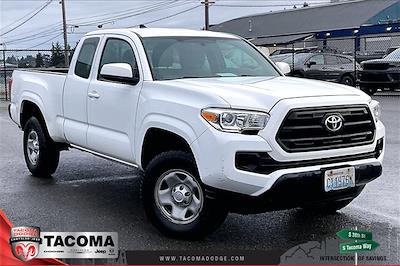 Used 2017 Toyota Tacoma - photo 1
