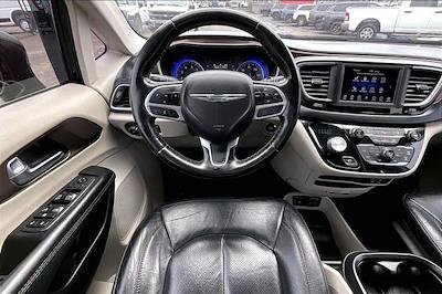 Used 2019 Chrysler Pacifica - photo 1