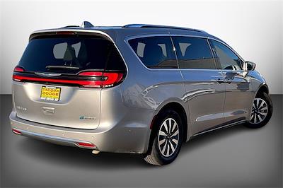 2021 Chrysler Pacifica Hybrid Touring L FWD for sale #MR581165 - photo 2