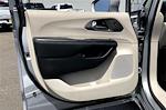 2021 Chrysler Pacifica Hybrid Touring L FWD for sale #MR581304 - photo 23