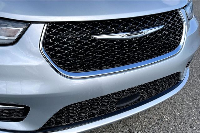 Used 2023 Chrysler Pacifica - photo 33