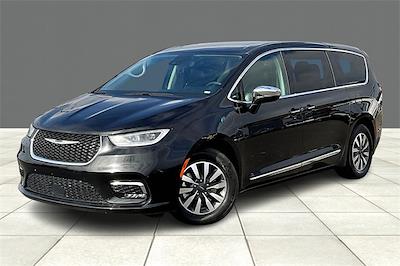 2023 Chrysler Pacifica Hybrid Limited FWD for sale #PR562673 - photo 1