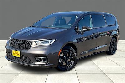 Used 2023 Chrysler Pacifica Touring L Minivan for sale #PR584317 - photo 1