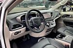 Used 2024 Chrysler Pacifica Select Minivan for sale #RR115083 - photo 14