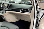 Used 2024 Chrysler Pacifica Select Minivan for sale #RR115083 - photo 16