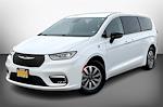 Used 2024 Chrysler Pacifica Select Minivan for sale #RR115083 - photo 3