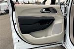 Used 2024 Chrysler Pacifica Select Minivan for sale #RR115083 - photo 23
