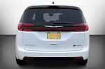 Used 2024 Chrysler Pacifica Select Minivan for sale #RR115083 - photo 5