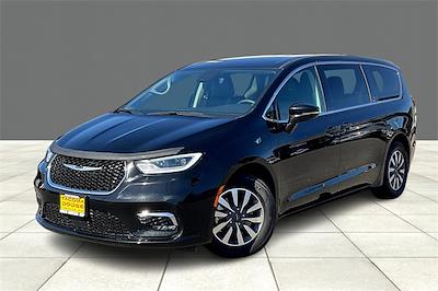 2024 Chrysler Pacifica Hybrid Select FWD for sale #RR144821 - photo 1