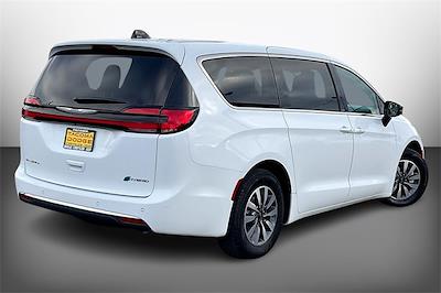2024 Chrysler Pacifica Hybrid Select FWD for sale #RR153743 - photo 2
