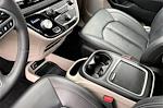 2024 Chrysler Pacifica Hybrid Select FWD for sale #RR177794 - photo 17