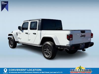 Used 2024 Jeep Gladiator - photo 1