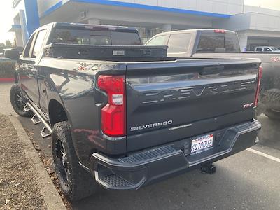 Used 2019 Chevrolet Silverado 1500 RST Crew Cab for sale #15901A - photo 2