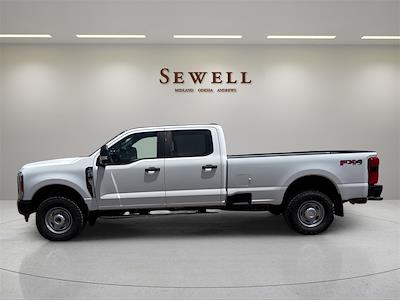 2024 Ford F-350 Crew Cab DRW 4x4 Cab Chassis for sale #1402331 - photo 2