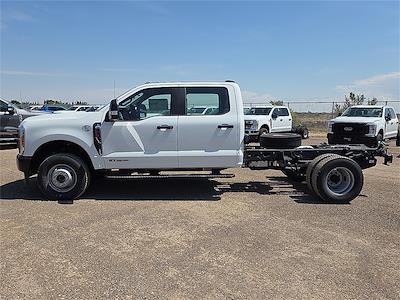 2025 Ford F-350 Crew Cab DRW 4x4 Cab Chassis for sale #146827 - photo 2