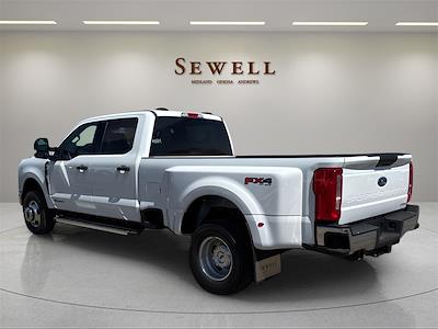 2025 Ford F-350 Crew Cab DRW 4x4 Pickup for sale #1506721 - photo 2