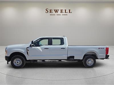 2025 Ford F-250 Crew Cab 4x4 Pickup for sale #1562690 - photo 2