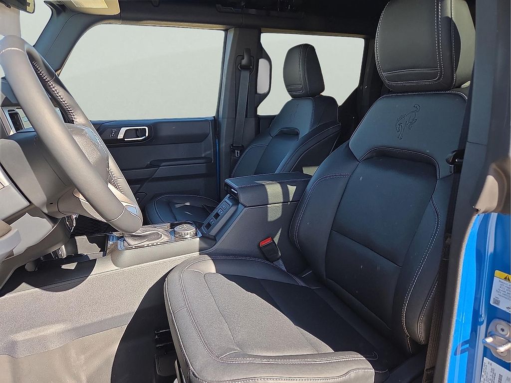 New 2025 Ford Bronco - photo 14