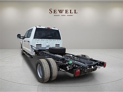 New 2025 Ford F-350 XL Crew Cab 4x4 Cab Chassis for sale #1576934 - photo 2