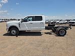 2025 Ford F-350 Crew Cab DRW 4x4 Cab Chassis for sale #1577488 - photo 3